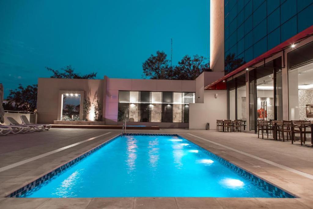 狂欢节赌场酒店 Encarnación 外观 照片 Hotel's pool