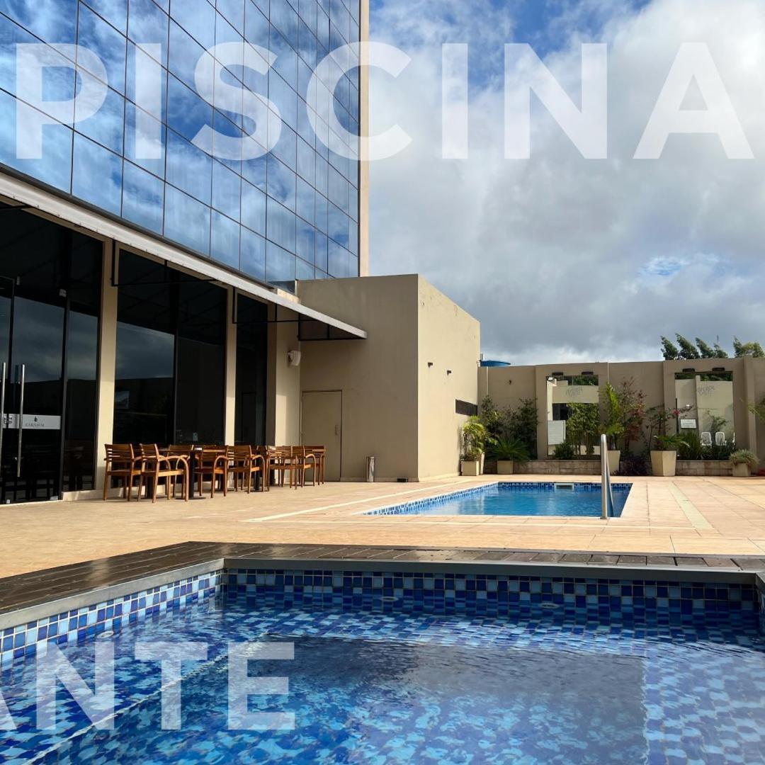 狂欢节赌场酒店 Encarnación 外观 照片 The pool at the hotel