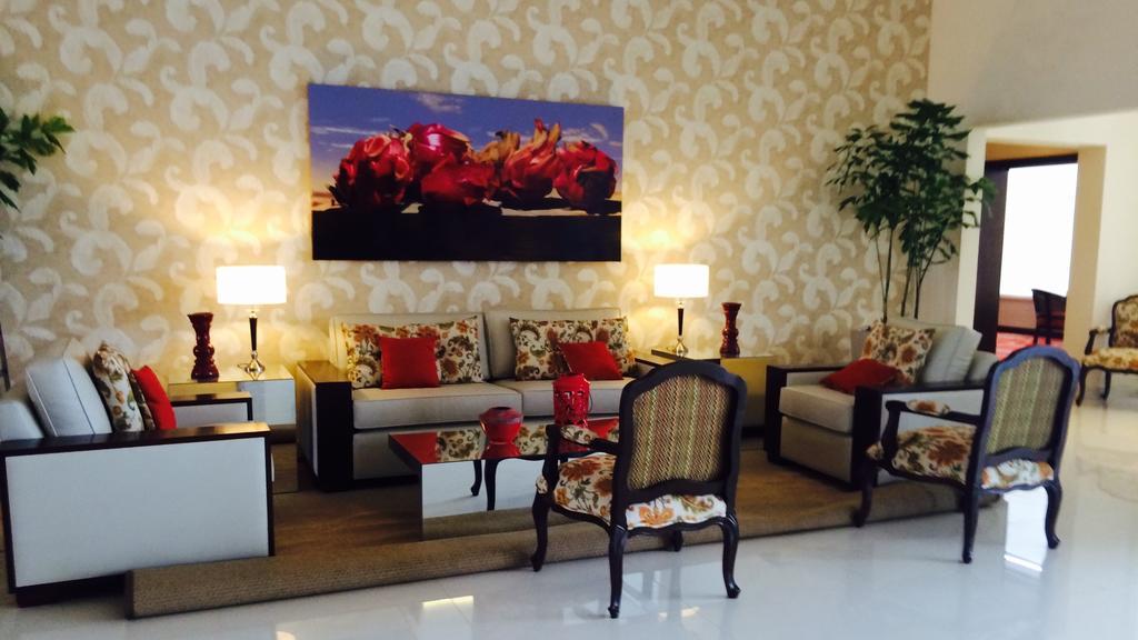 狂欢节赌场酒店 Encarnación 外观 照片 The lobby of the hotel