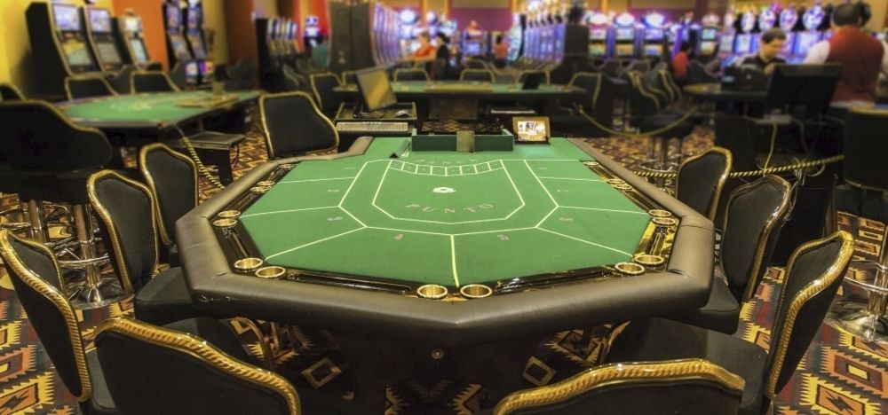 狂欢节赌场酒店 Encarnación 外观 照片 A baccarat table