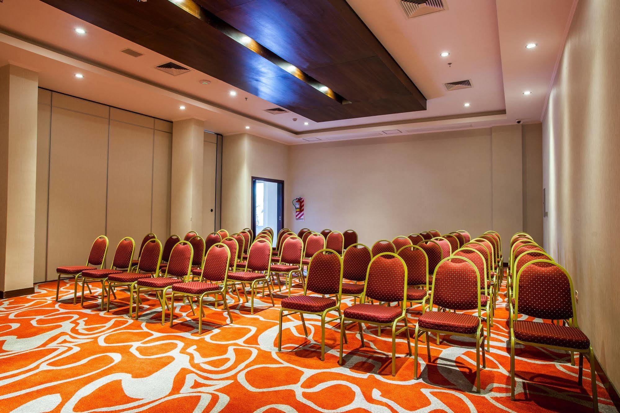 狂欢节赌场酒店 Encarnación 外观 照片 Meeting room